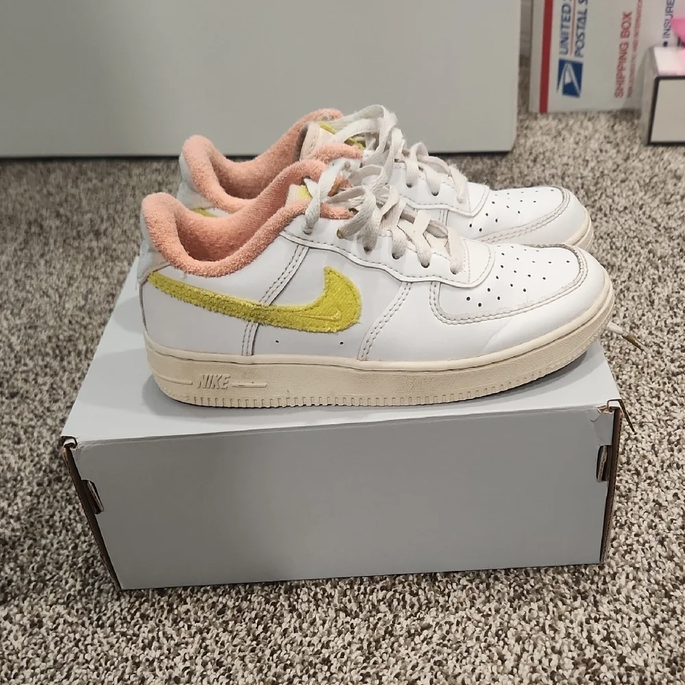 Nike Force 1 LV8 PS White and Yellow Sneakers
